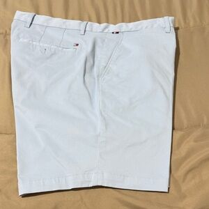 Tommy Hilfiger Men's Light Blue Flat-Front Shorts